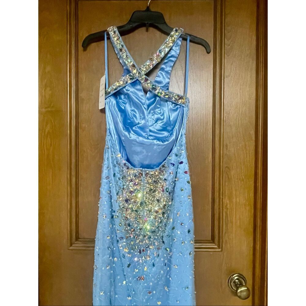Custom made stunning gown - Picture 7 of 7